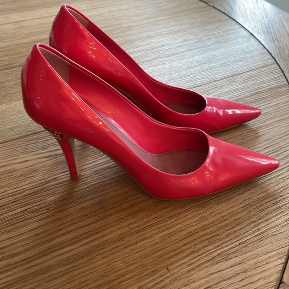 Louis Vuitton Heels - Picture 2 of 9